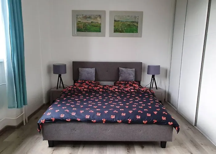 Stylish & Quiet Next To Presidential Palace Pozsony