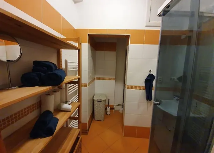 Stylish & Quiet Next To Presidential Palace *