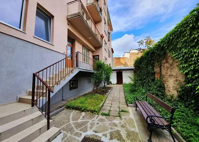 Apartament Stylish & Quiet Next To Presidential Palace Bratysława